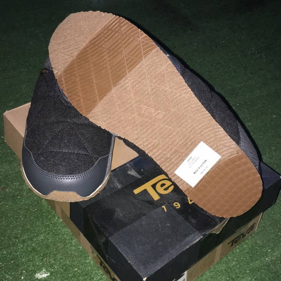 Men’s Teva shoes